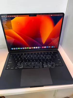 Laptop Apple MacBook Air 2022 M2 8GB Apple M2 SSD 256GB