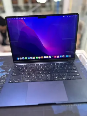 Laptop Apple MacBook Air 2022 M2 8GB Apple M2 SSD 256GB