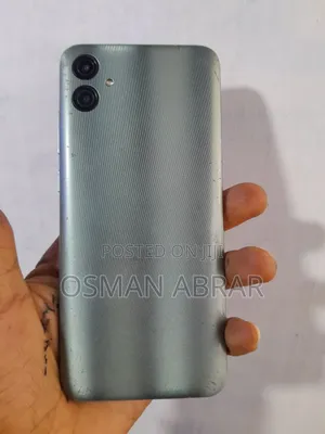 Samsung Galaxy F04 64 GB