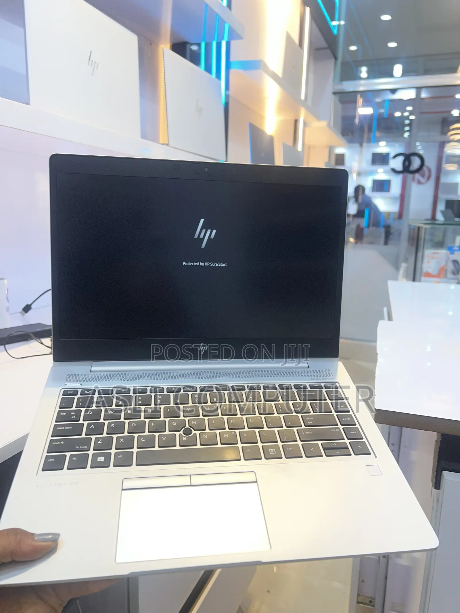 New Laptop HP EliteBook 840 G5 16GB Intel Core i7 SSD 512GB