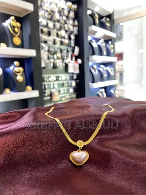 Classic Necklace