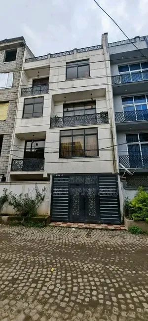 Furnished 8bdrm House in 94ማህበር, Nifas Silk-Lafto for sale