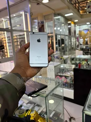 Apple iPhone 6s 32 GB Silver