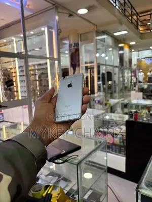 Apple iPhone 6s 32 GB Silver