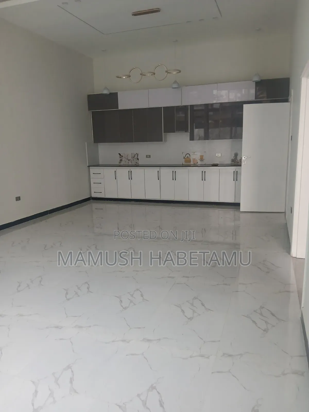 Furnished 8bdrm House in 94ማህበር, Nifas Silk-Lafto for sale