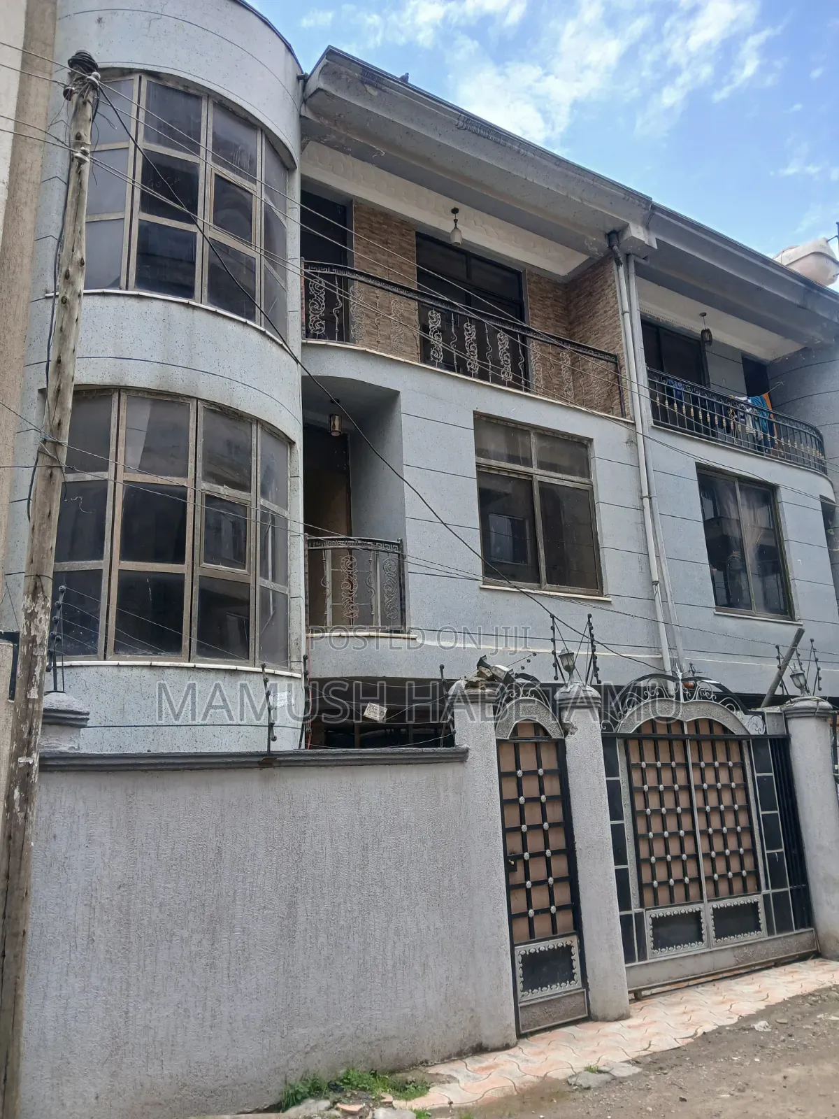 Furnished 5bdrm House in 94ማህበር, Nifas Silk-Lafto for sale