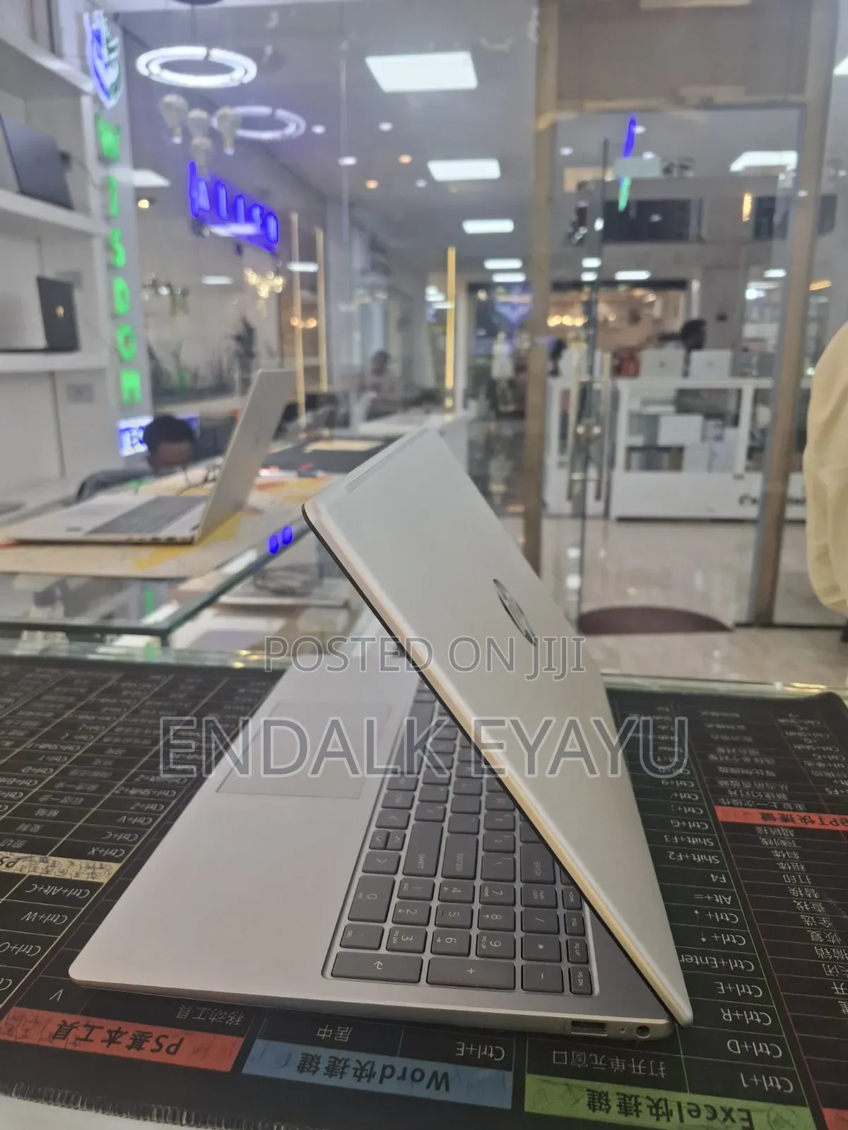 New Laptop HP 16GB Intel Core i7 SSD 1T