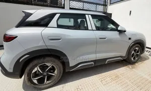 BYD Yuan Up 2025 Silver