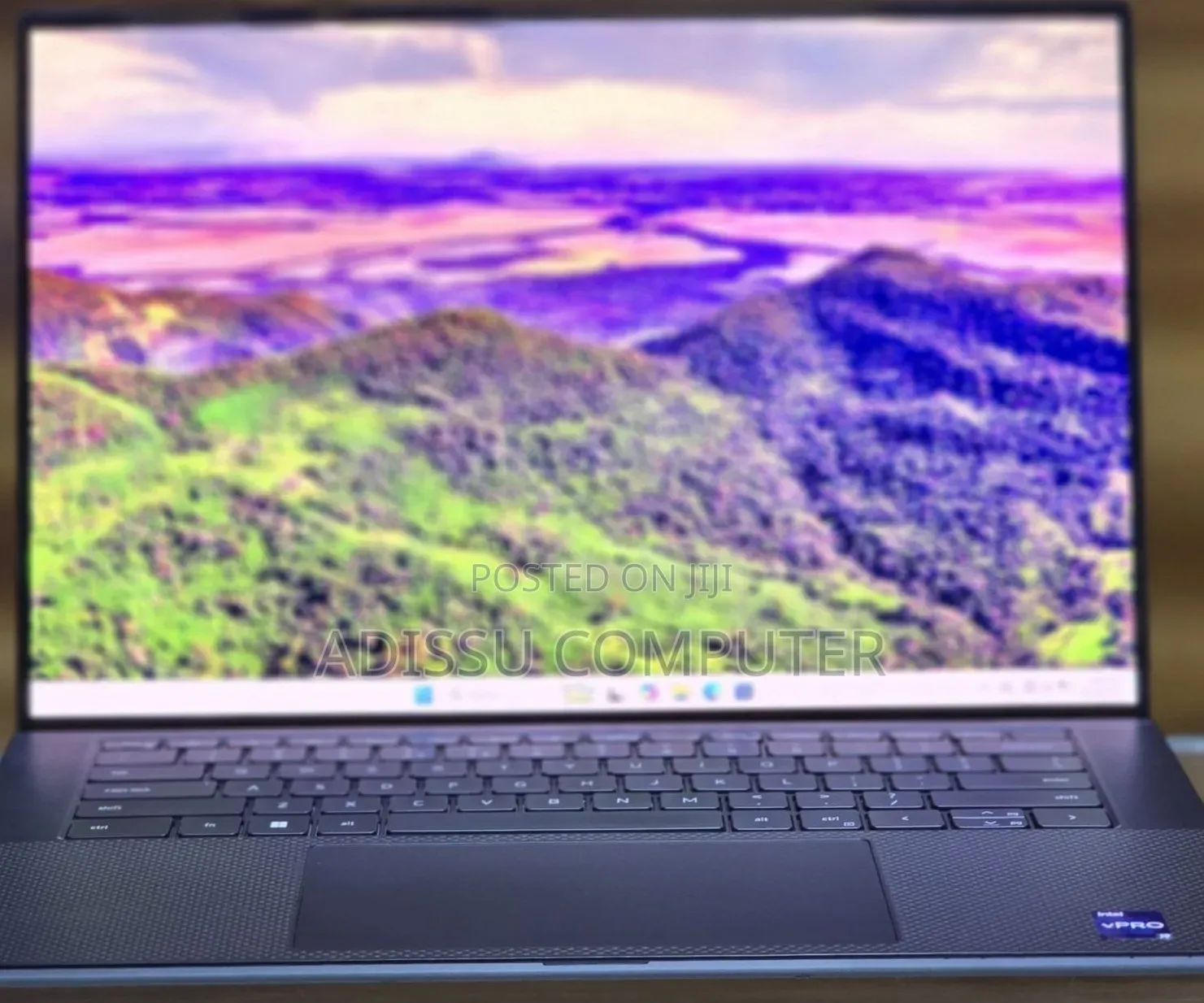 New Laptop Dell Inspiron 15 16GB Intel Core i9 SSD 512GB