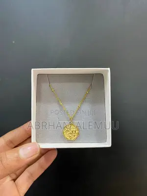 Classy Necklace