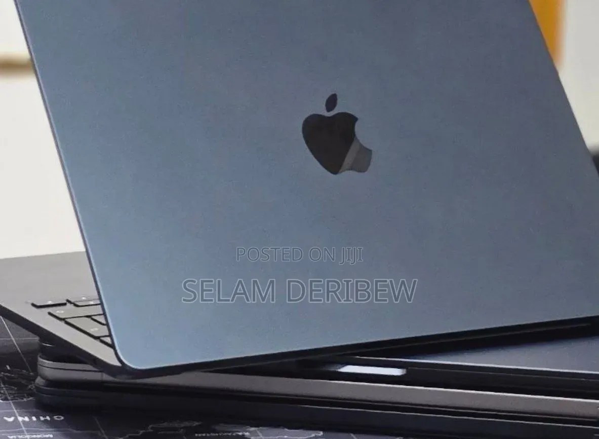New Laptop Apple MacBook Air 16GB Apple M4 SSD 256GB
