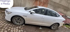 BYD Qin Plus DM-i 2025 White