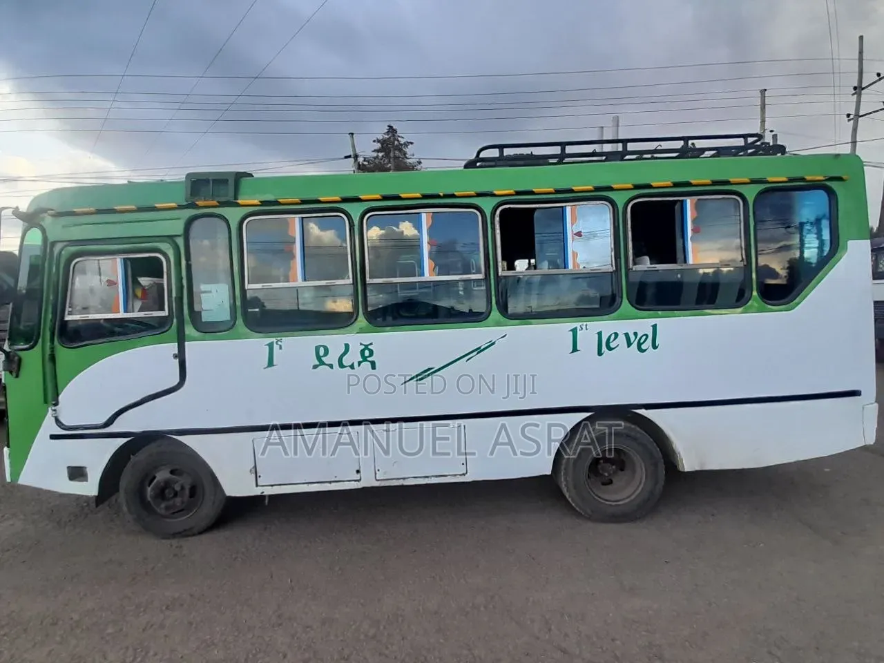 Isuzu NMR 2003 White