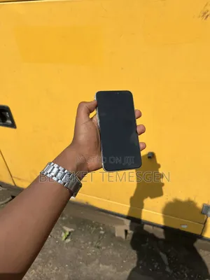 Apple iPhone 11 64 GB White