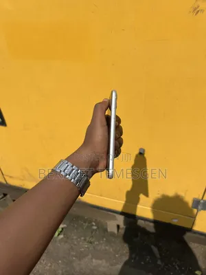 Apple iPhone 11 64 GB White