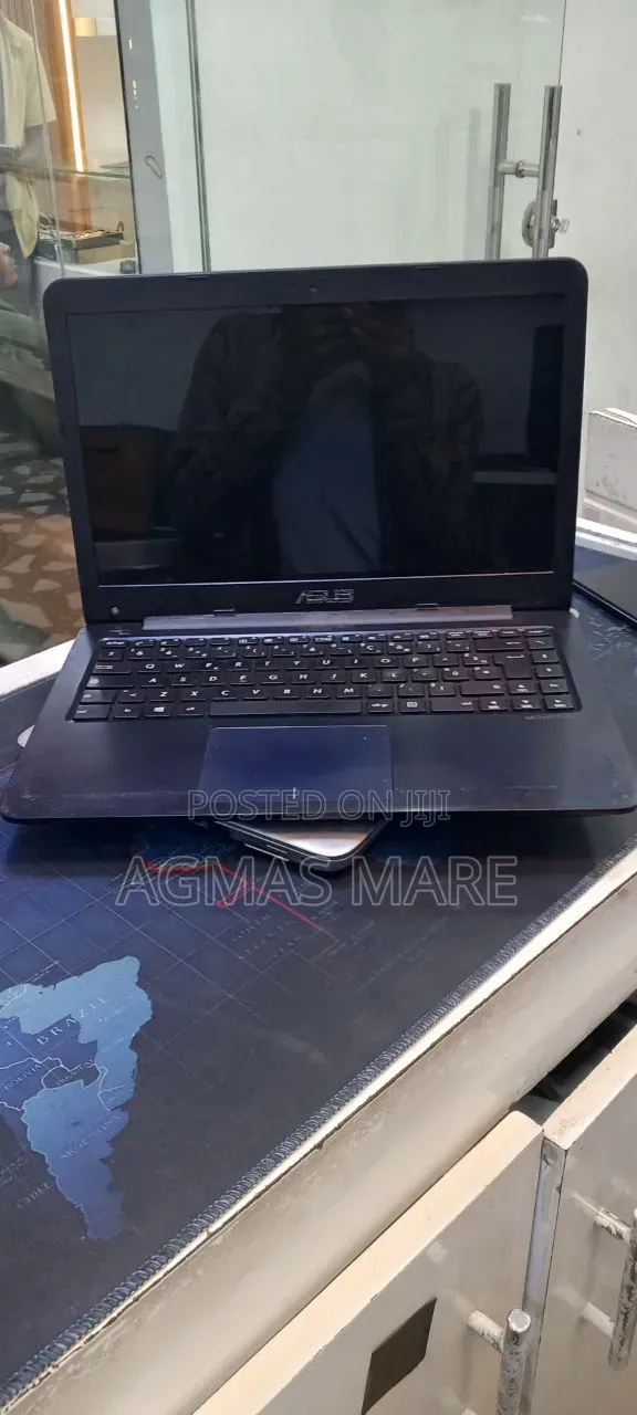 New Laptop Asus E402SA 4GB Intel Pentium HDD+SSD 500GB