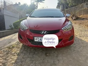 Hyundai Elantra 2012 Red