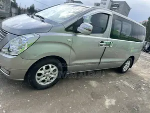 Hyundai Starex 2014 Silver