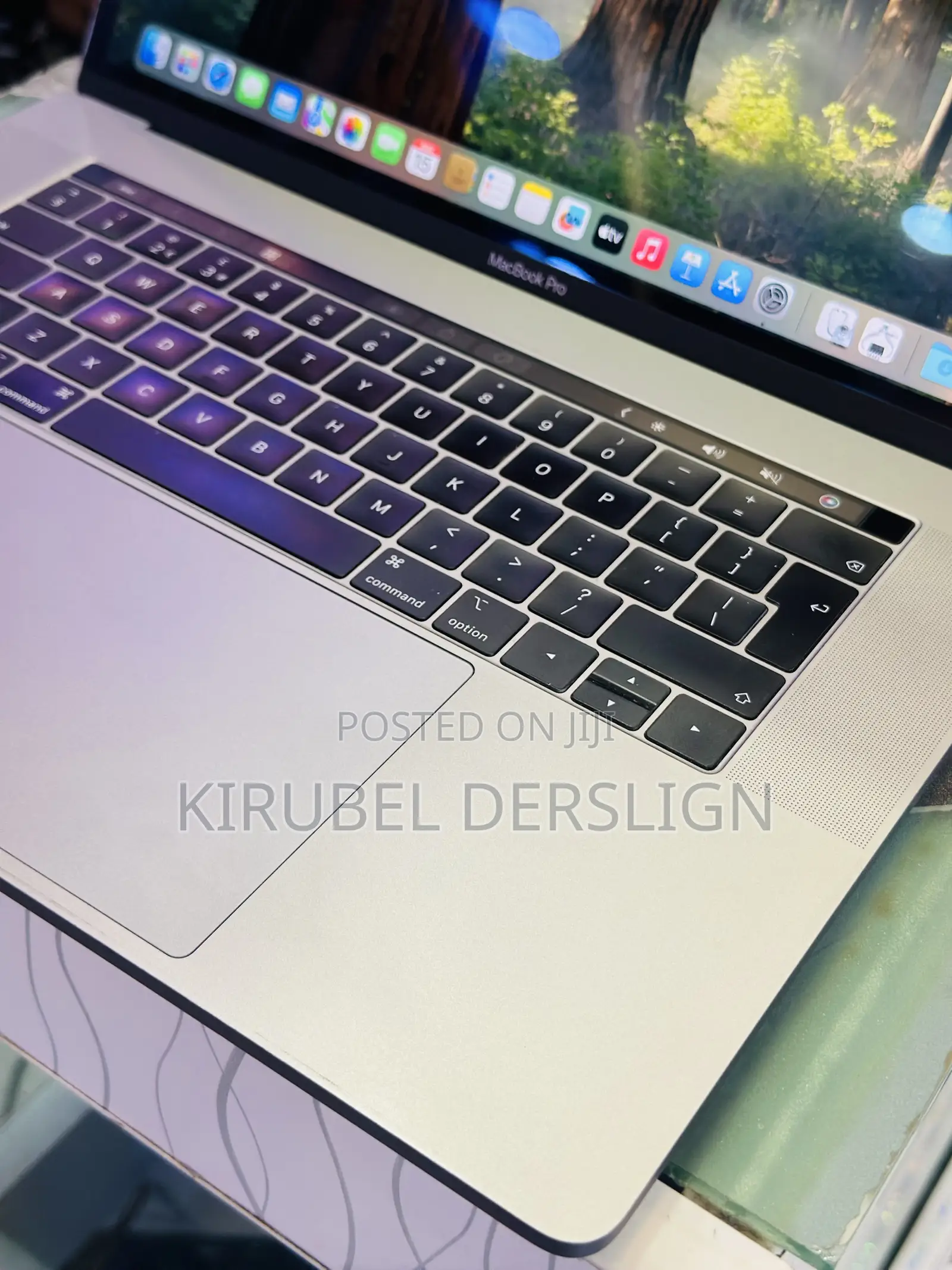 New Laptop Apple MacBook Pro 2019 32GB Intel Core i9 SSD 512GB