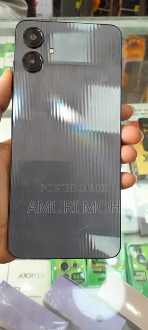 New Samsung Galaxy A06 64 GB Black