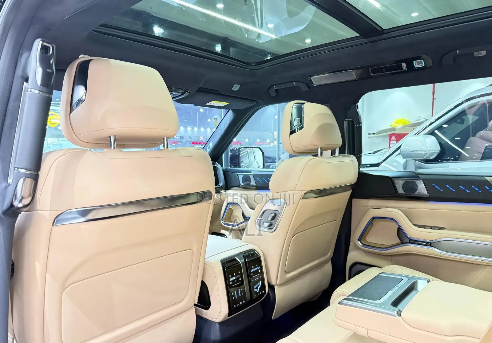 BYD Leopard 8 2.0 Hybrid AWD 2025 Black