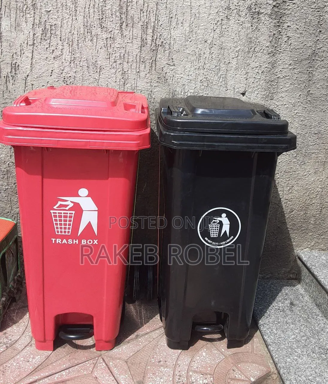 120 Lit Dust Bin/ Trash Boxes, Garbage