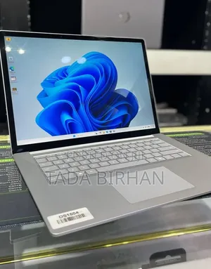 New Laptop Microsoft Surface 16GB Intel Core Ultra 7 SSD 512GB