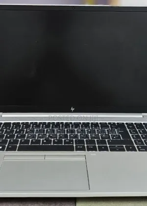 New Laptop HP ZBook Firefly G8 16GB Intel Core i7 SSD 512GB