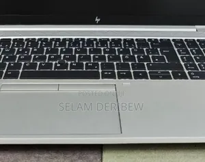 New Laptop HP ZBook Firefly G8 16GB Intel Core i7 SSD 512GB