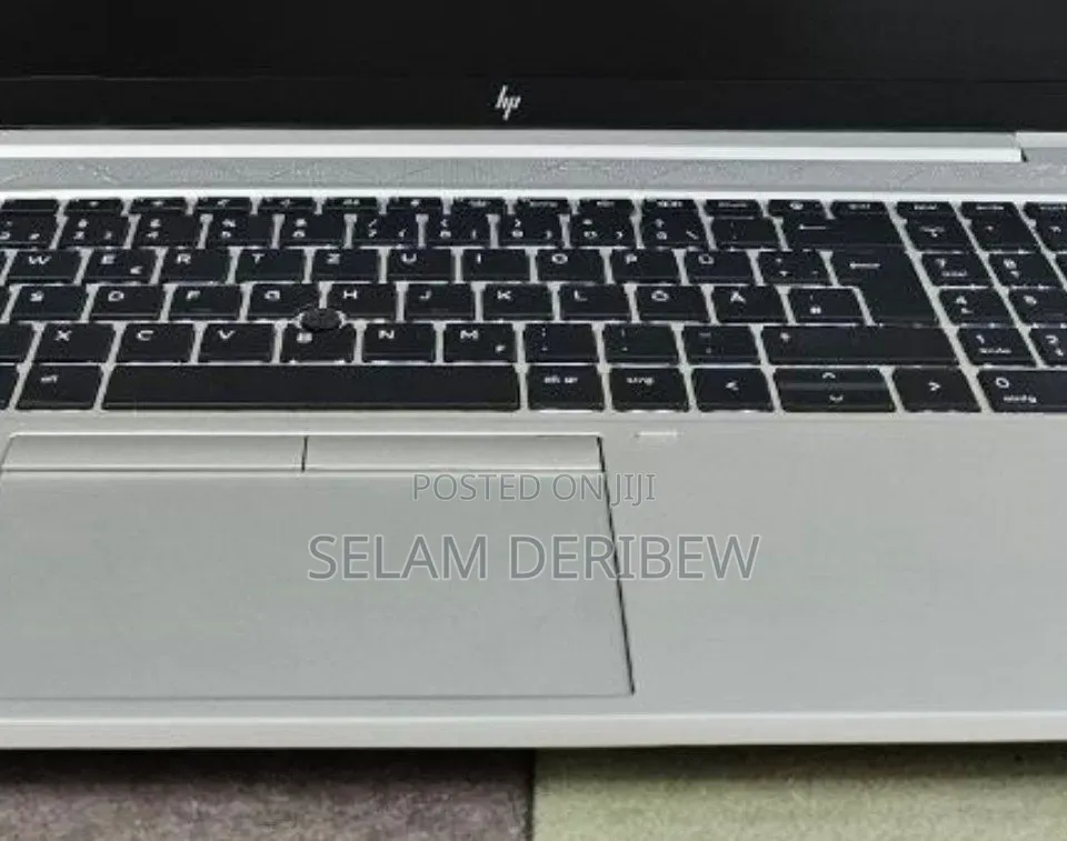 New Laptop HP ZBook Firefly G8 16GB Intel Core i7 SSD 512GB