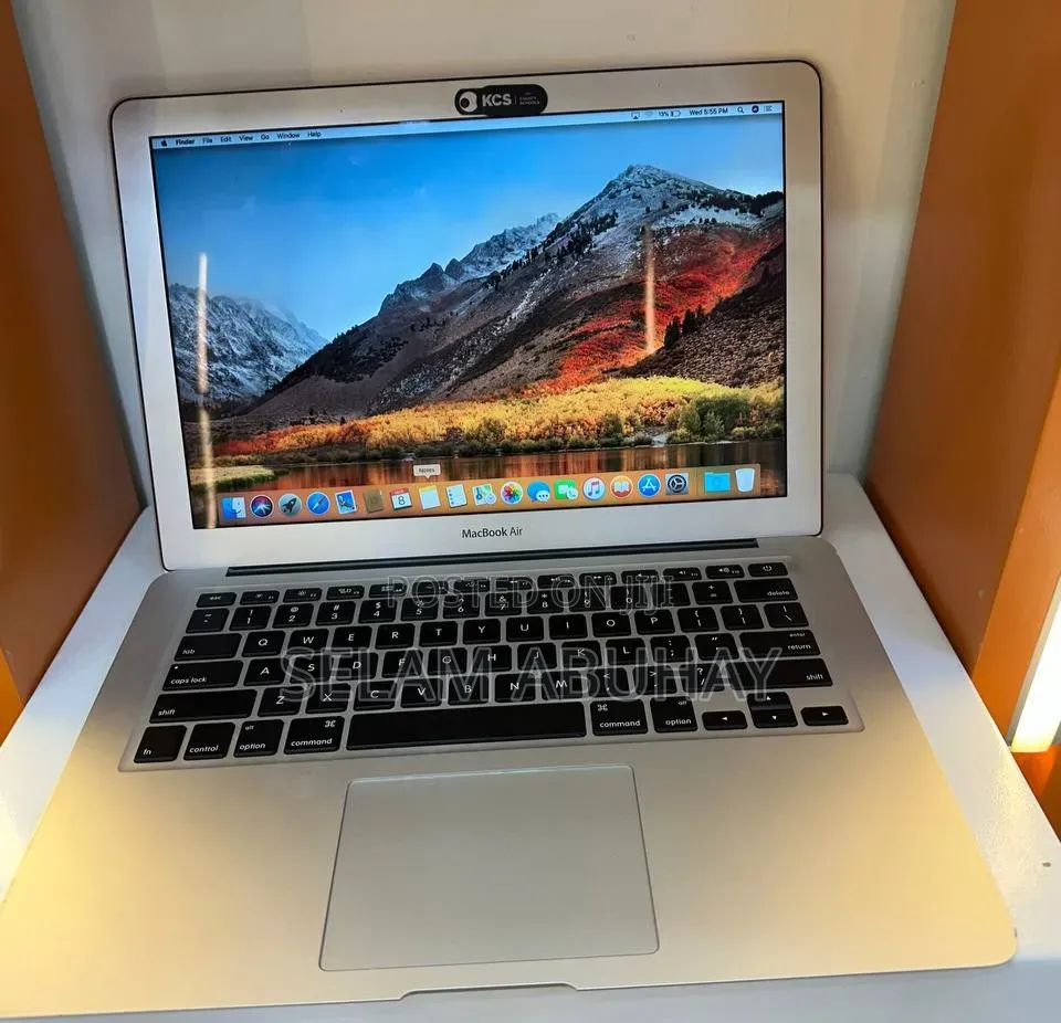 New Laptop Apple MacBook Air 2017 8GB Intel Core i7 SSD 256GB