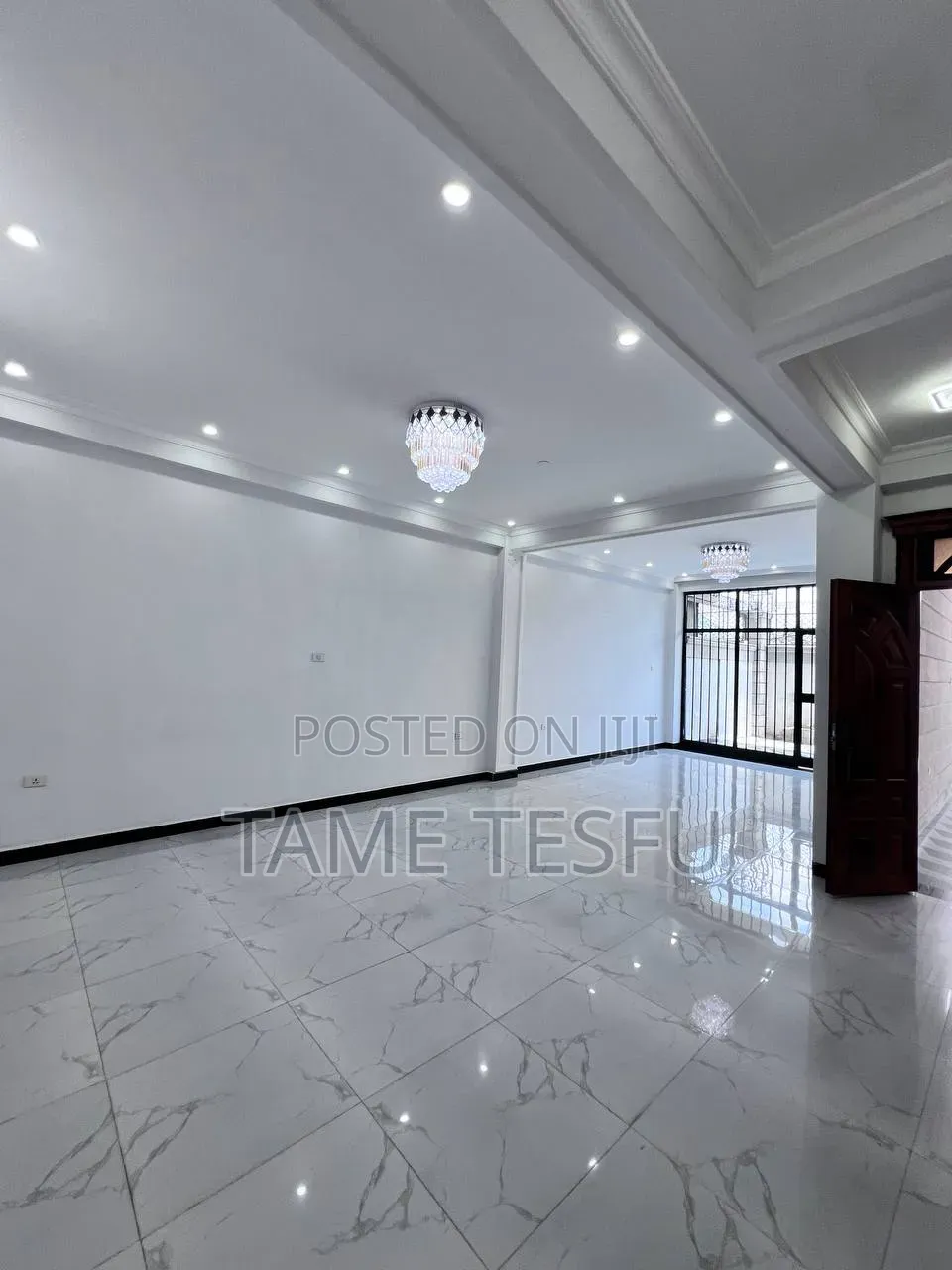 Furnished 5bdrm House in ሀያት, Bole for sale