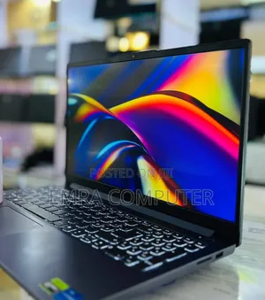 New Laptop Lenovo 16GB Intel Core i5 SSD 512GB