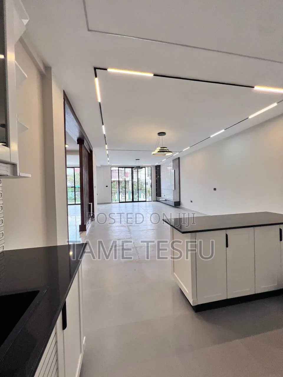 Furnished 8bdrm House in Cmc, Bole for sale