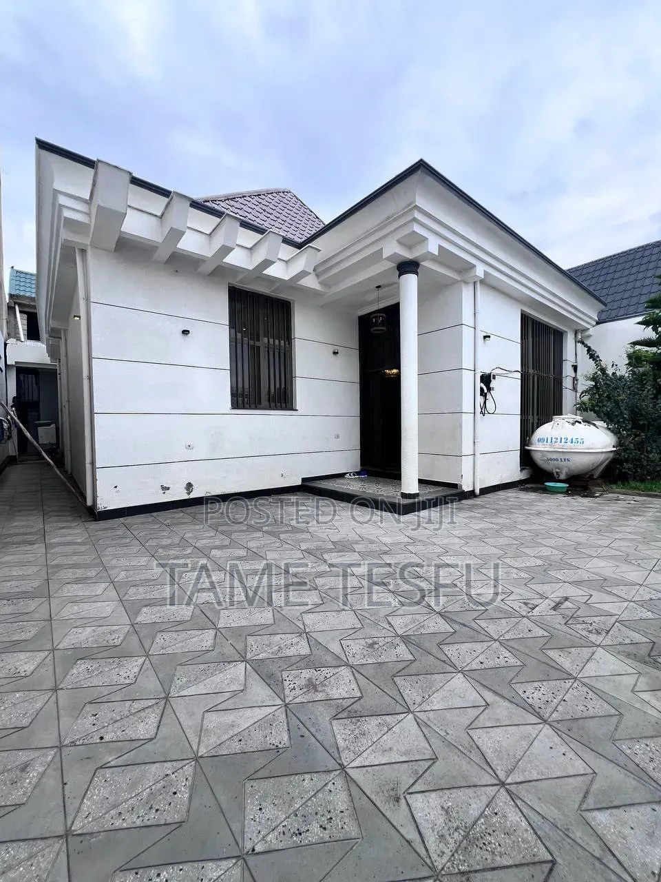 Furnished 5bdrm Villa in ጣፎ, Oromia-Finfinne for sale