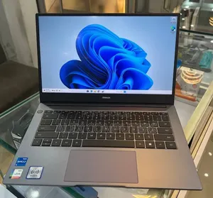 New Laptop Huawei 16GB Intel Core i5 SSD 512GB