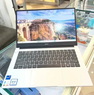 New Laptop Huawei 16GB Intel Core i7 SSD 512GB