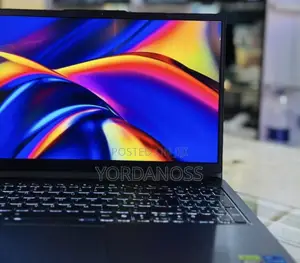 New Laptop Lenovo LOQ 15IRH8 16GB Intel Core i5 SSD 512GB