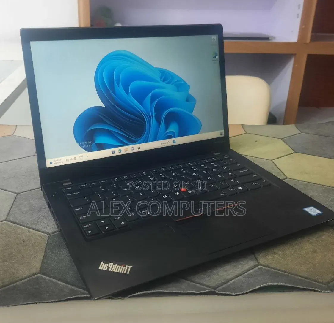 New Laptop Lenovo ThinkPad T470s 8GB Intel Core i5 SSD 256GB