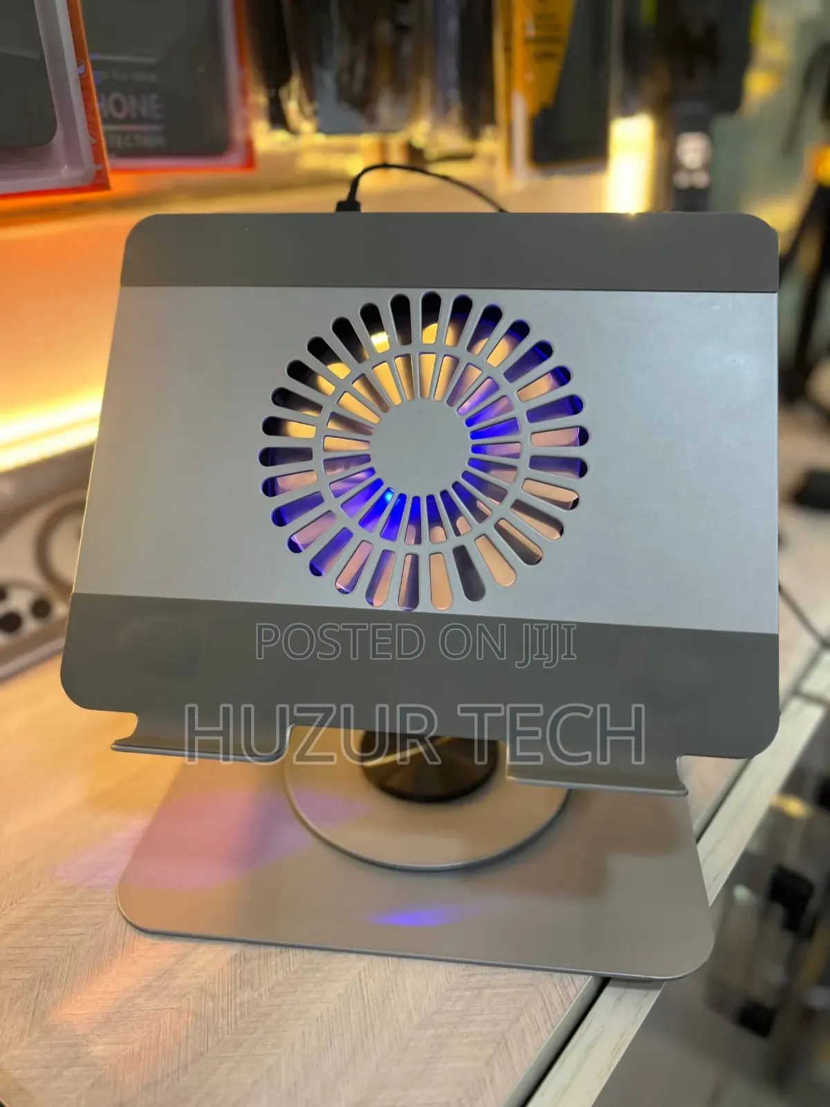 Rotating Folding Laptop Cooling Stand / የላፕቶፕ ማቀዝቀዣ እና ማስቀመጫ