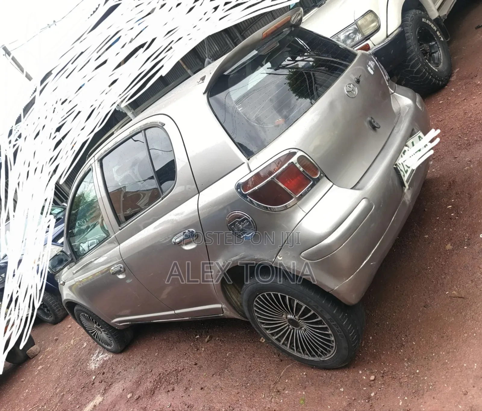 Toyota Vitz 2004 Gold