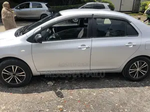 Toyota Yaris 2006 Silver