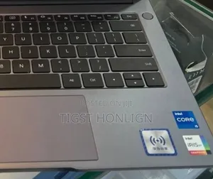 Laptop Huawei MateBook 13 WRT-W19E 16GB Intel Core i5 SSD 512GB