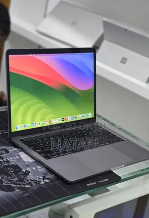 New Laptop Apple MacBook Pro 2020 M1 8GB Apple M1 SSD 256GB
