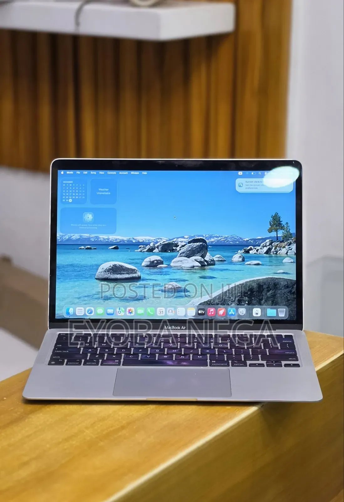 New Laptop Apple MacBook Air 2020 M1 8GB Apple M1 SSD 256GB