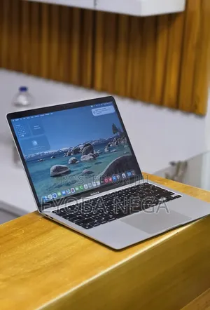 New Laptop Apple MacBook Air 2020 M1 8GB Apple M1 SSD 256GB