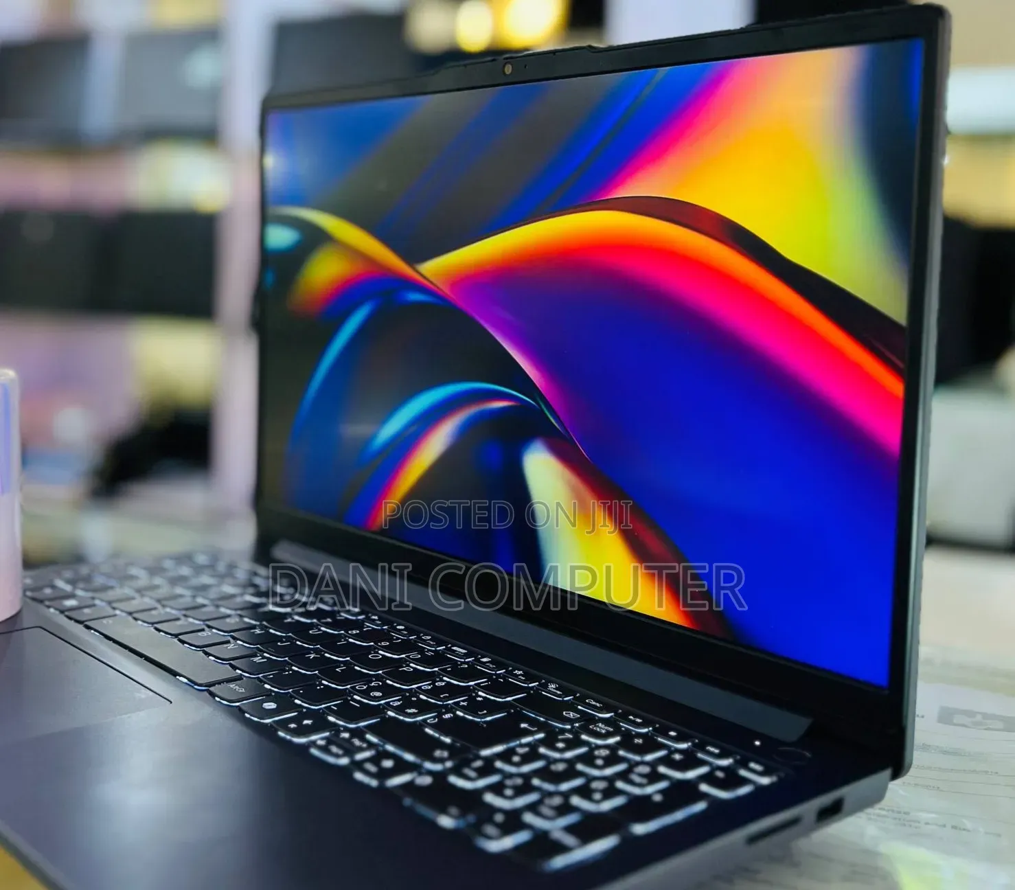 New Laptop Lenovo LOQ 15AHP10 16GB Intel Core i5 SSD 512GB