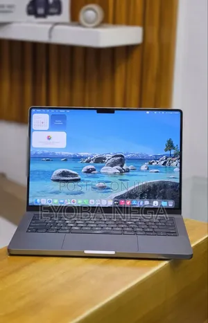 New Laptop Apple MacBook Pro 2021 M1 32GB Apple M1 Pro SSD 512GB