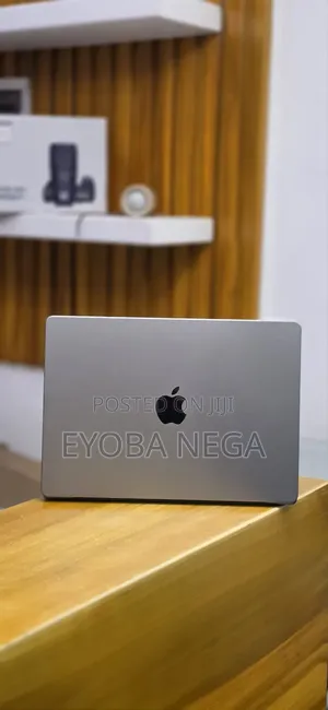 New Laptop Apple MacBook Pro 2021 M1 32GB Apple M1 Pro SSD 512GB