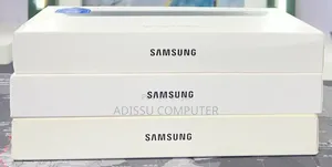 New Laptop Samsung Galaxy Book4 4GB Intel Core i5 SSD 640GB